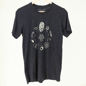 TROLL TEE: CIRCLE OF SEEDS BLACK